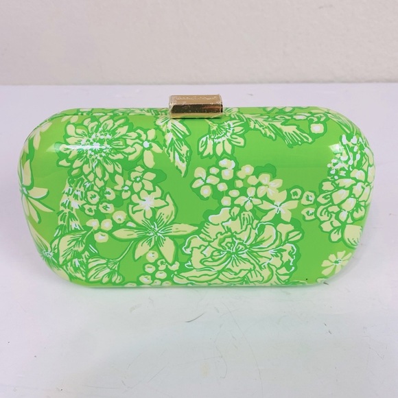 Lily Pulitzer Hard She’ll Limeade It’s A Spring Thing Clutch 7” x 4” x 2” - Picture 2 of 8